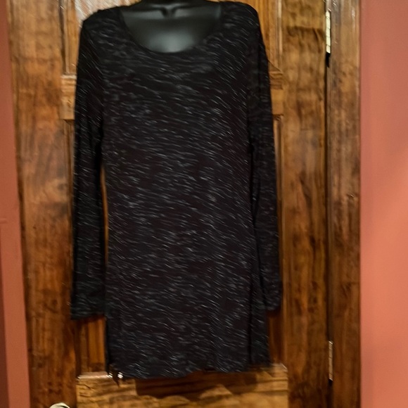 Haynes Long Sleeve Tunic - Picture 1 of 6